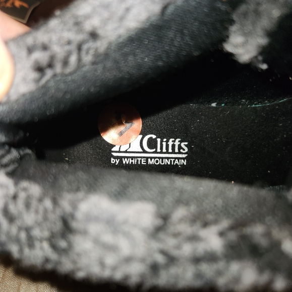 NEW Cliffs white mountain Collins low top boots with Checkerboard faux fur - Picture 2 of 6